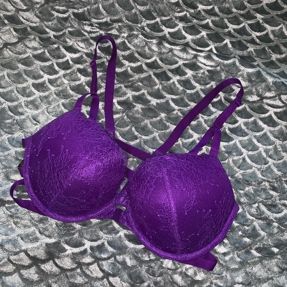 VS 34D Purple Strappy Lace Bra - Picture 4 of 5